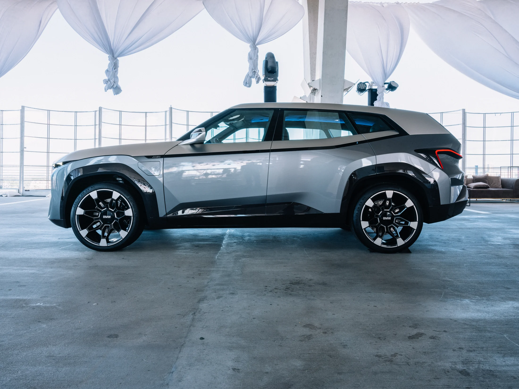 BMW Concept XM / Profile